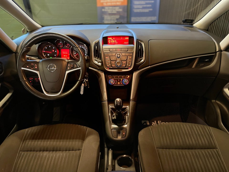 Opel Zafira Tourer 2,0 CDTi 130 Enjoy 7prs 5d