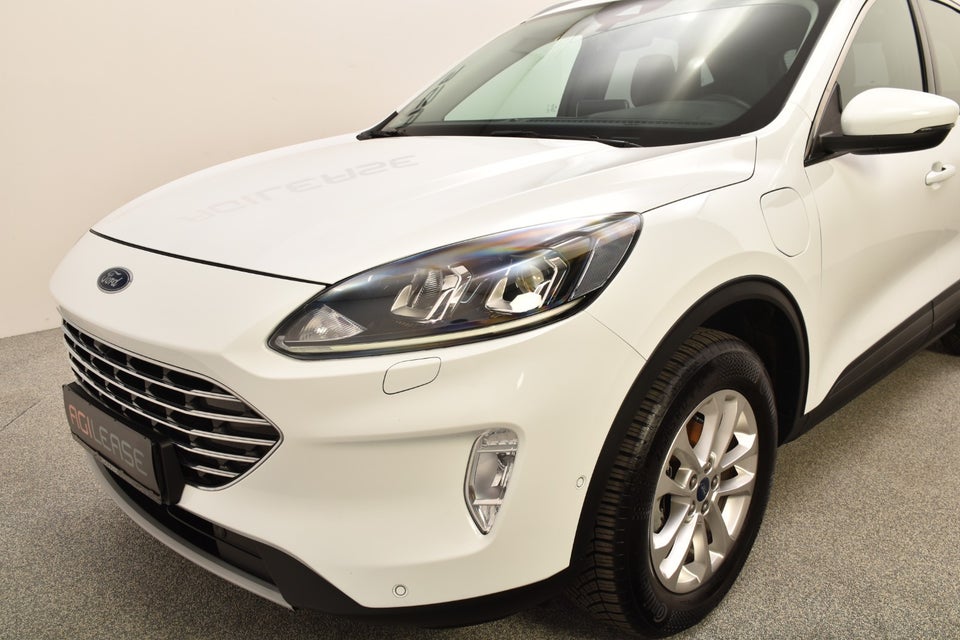 Ford Kuga 2,5 PHEV Titanium CVT Van 5d
