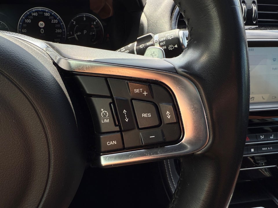 Jaguar F-Pace 3,0 D300 S aut. AWD 5d