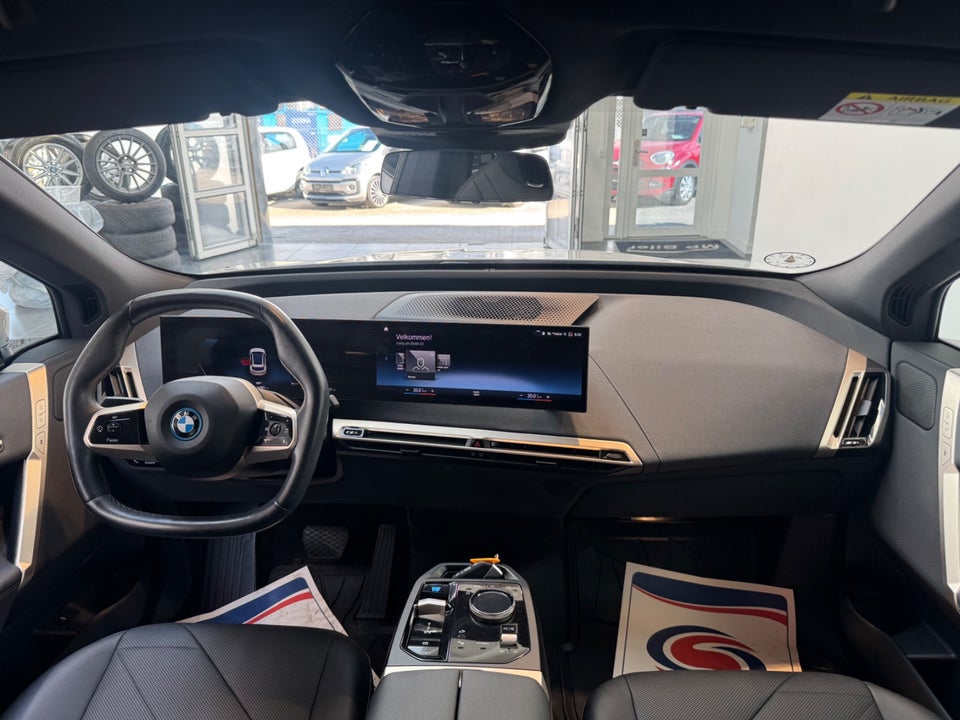 BMW iX xDrive40 Sport 5d