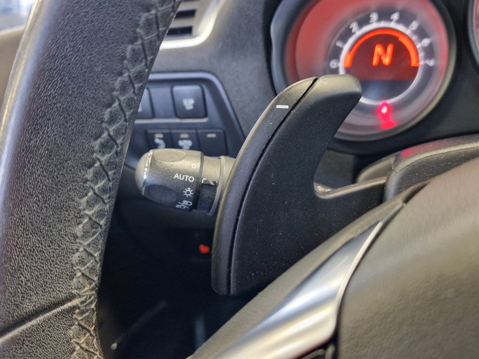 Citroën C4 1,6 e-HDi 115 Seduction E6G 5d