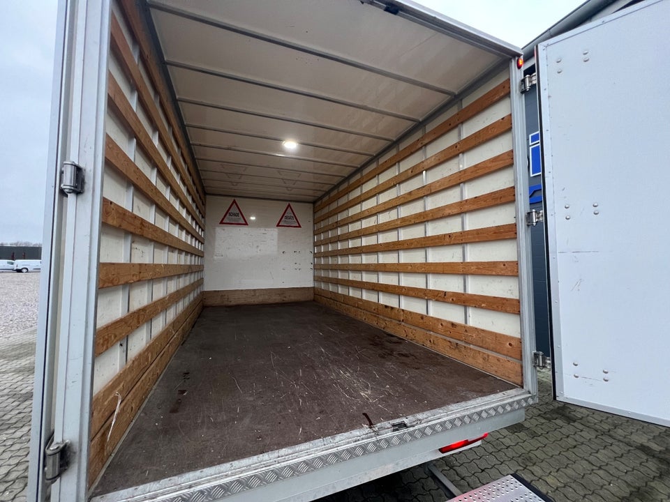 VW Crafter 35 2,0 TDi 140 Alukasse aut.