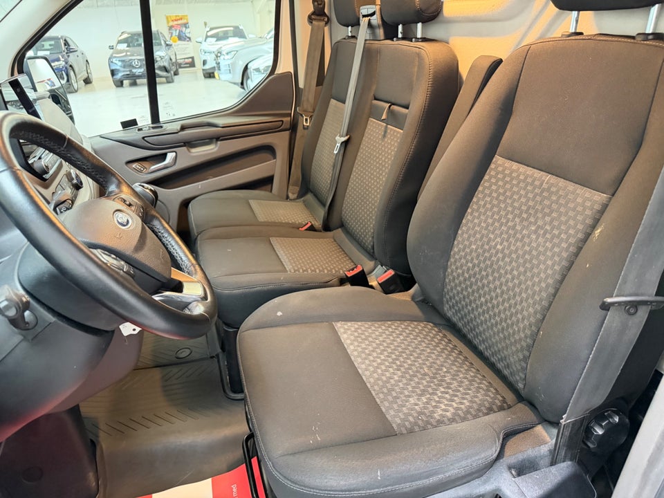 Ford Transit Custom 300 L2 2,0 TDCi 130 Trend