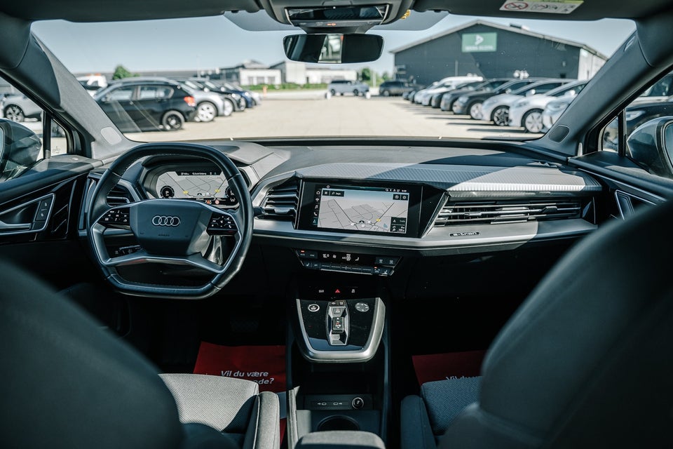 Audi Q4 e-tron 40 S-line 5d