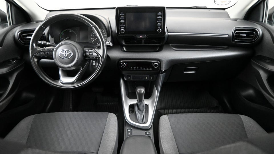 Toyota Yaris 1,5 Hybrid H3 e-CVT 5d