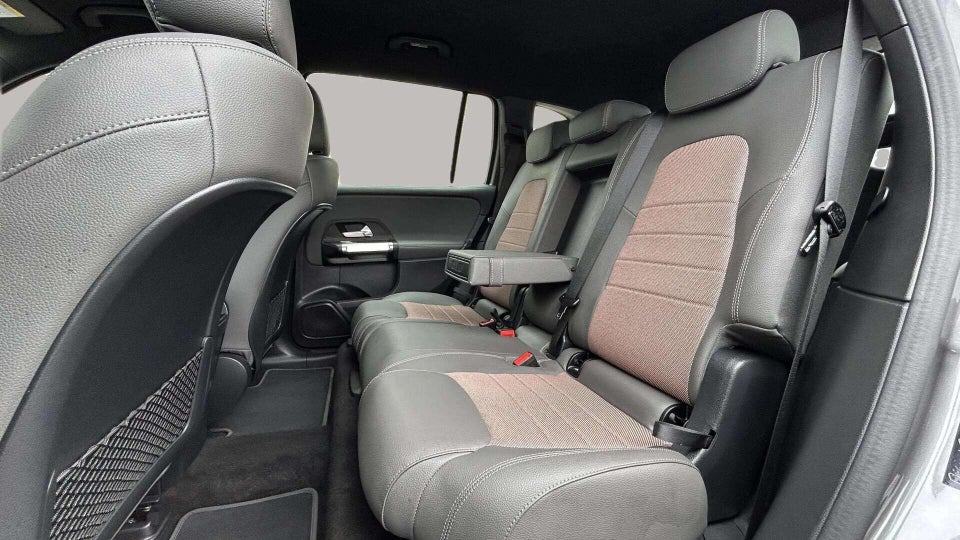 Mercedes EQB250 Electric Art 5d