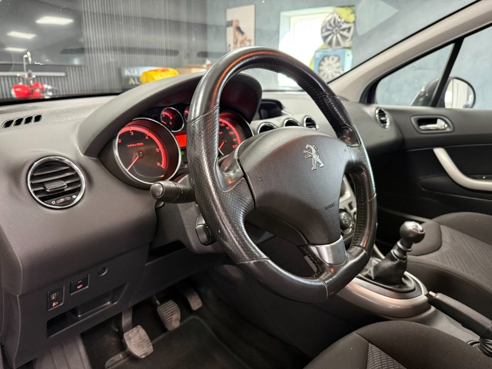 Peugeot 308 1,6 e-HDi 112 Access 5d