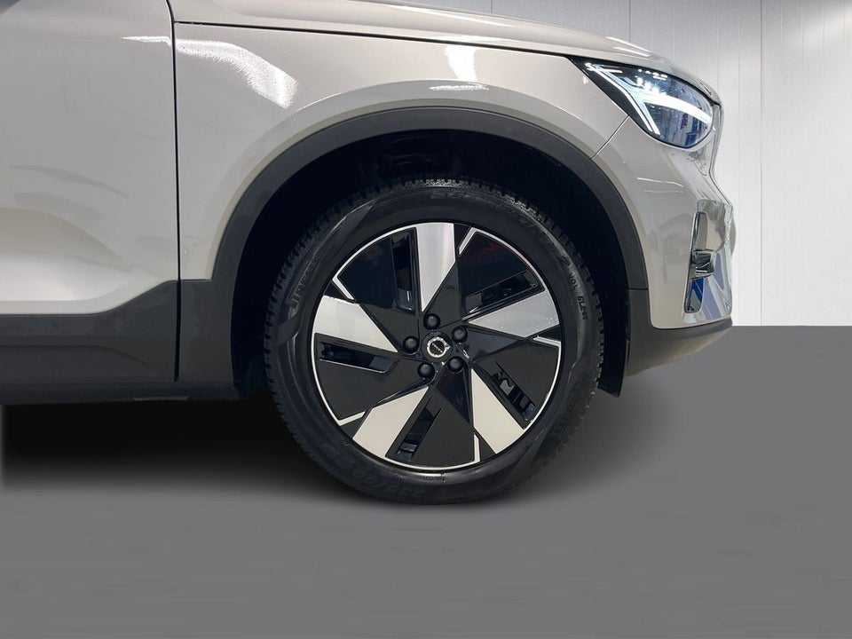 Volvo XC40 ReCharge Extended Range Plus 5d