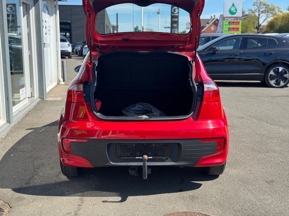 Kia Rio 1,2 CVVT Style+ Limited 5d