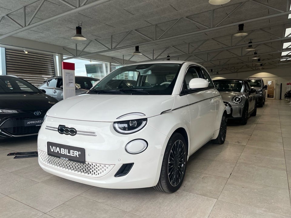 Fiat 500e 42 la Prima by Bocelli 3d