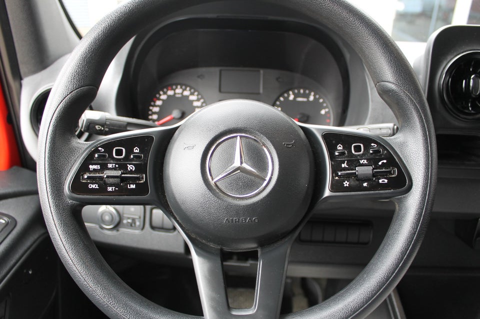 Mercedes Sprinter 317 2,0 CDi A2 Kassevogn aut. RWD