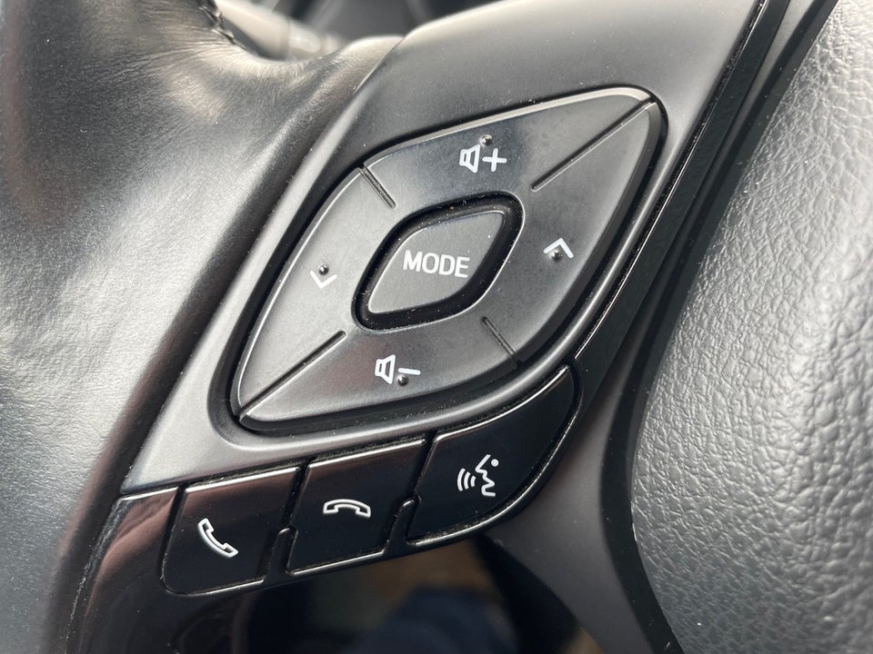 Toyota C-HR 1,8 Hybrid C-LUB Premium Selected CVT 5d