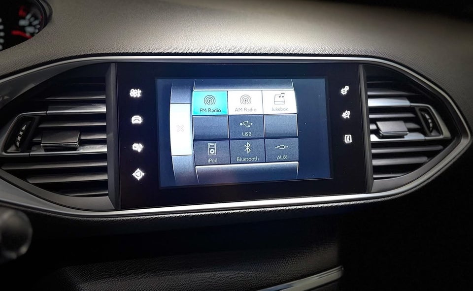 Peugeot 308 1,6 BlueHDi 120 Style 5d