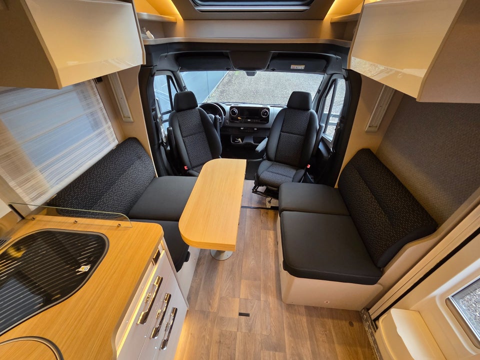 Hymer Tramp 695 S 2,2 CDi aut. 3d