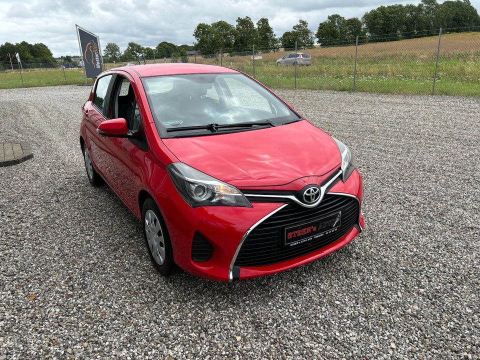 Toyota Yaris 1,0 VVT-i T2 5d