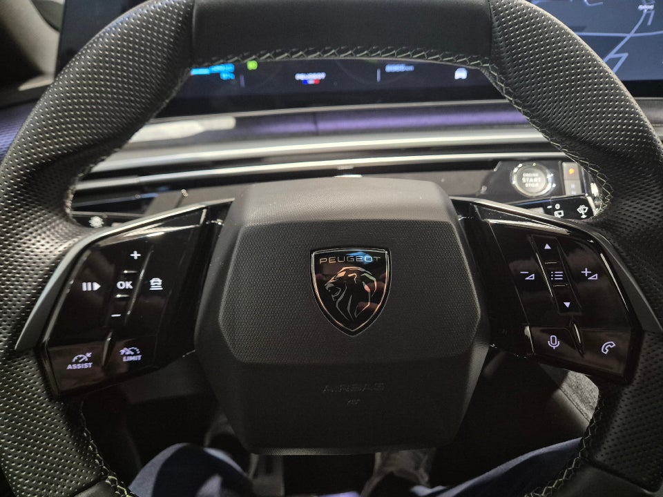 Peugeot e-5008 77 GT Pack 7prs 5d