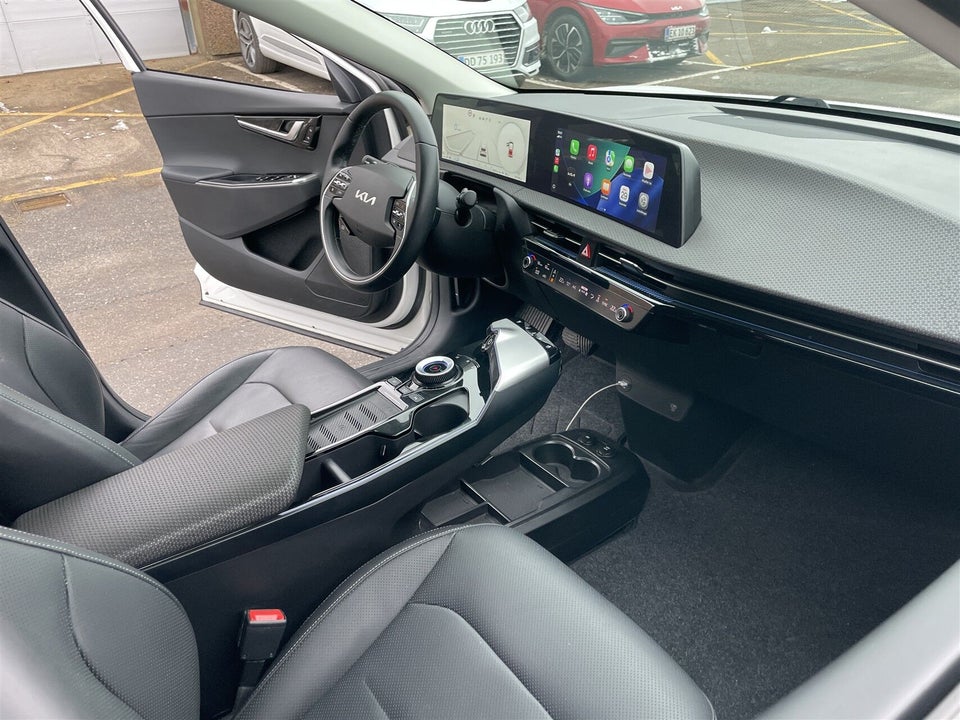 Kia EV6 77 Long Range Upgrade 5d