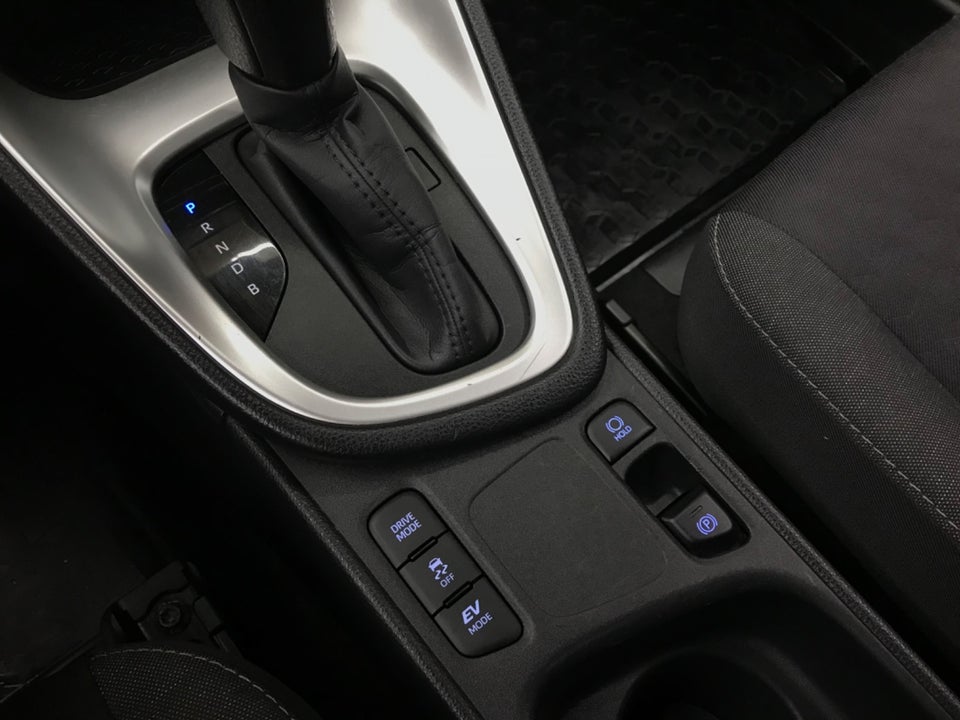 Toyota Yaris 1,5 Hybrid H3 Vision e-CVT 5d