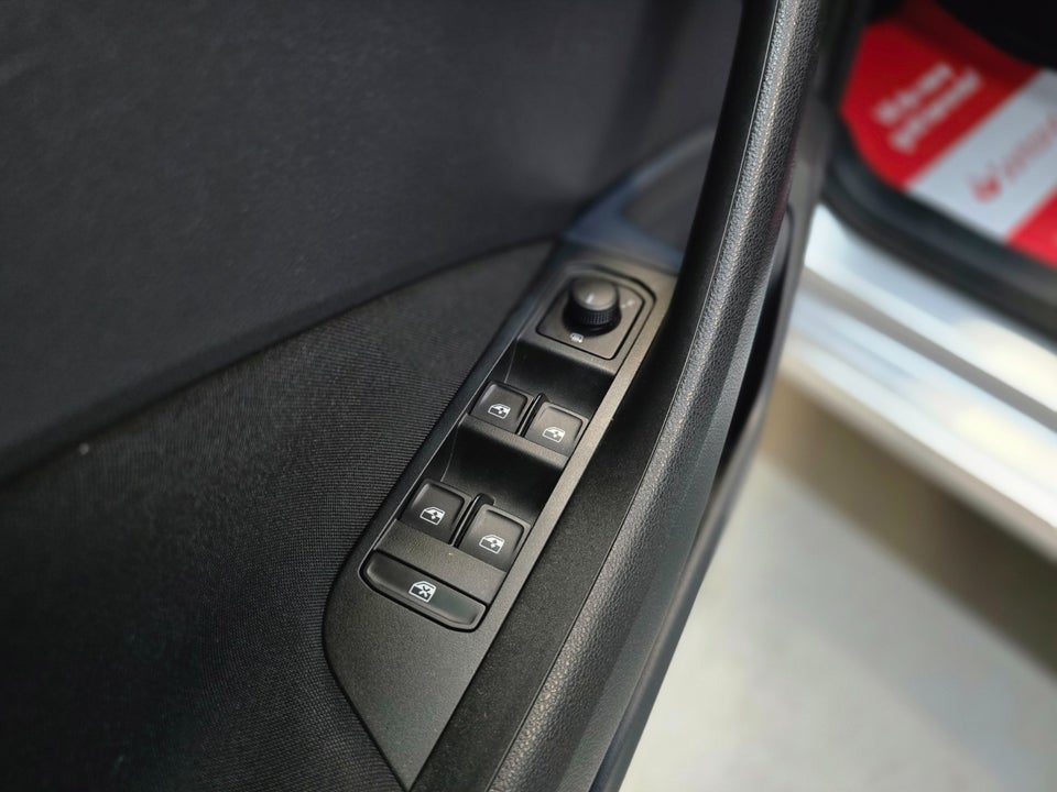 Skoda Kamiq 1,6 TDi 115 Ambition DSG 5d