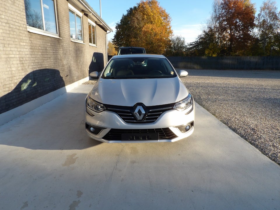 Renault Megane IV 1,2 TCe 130 Bose Edition 5d