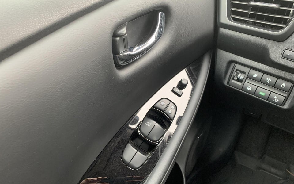 Nissan Leaf 62 e+ Tekna 5d