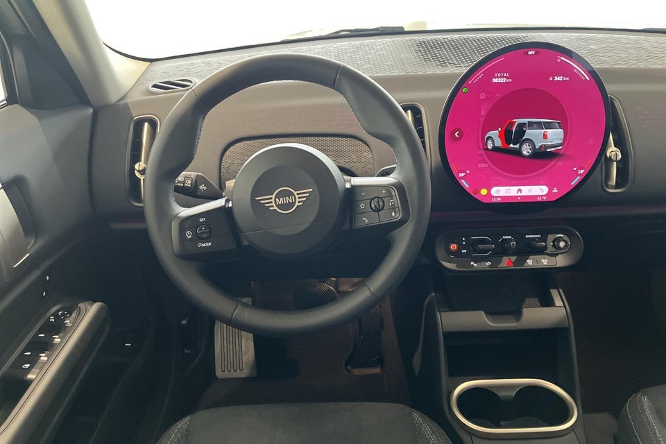 MINI Countryman E Essential Trim XS 5d