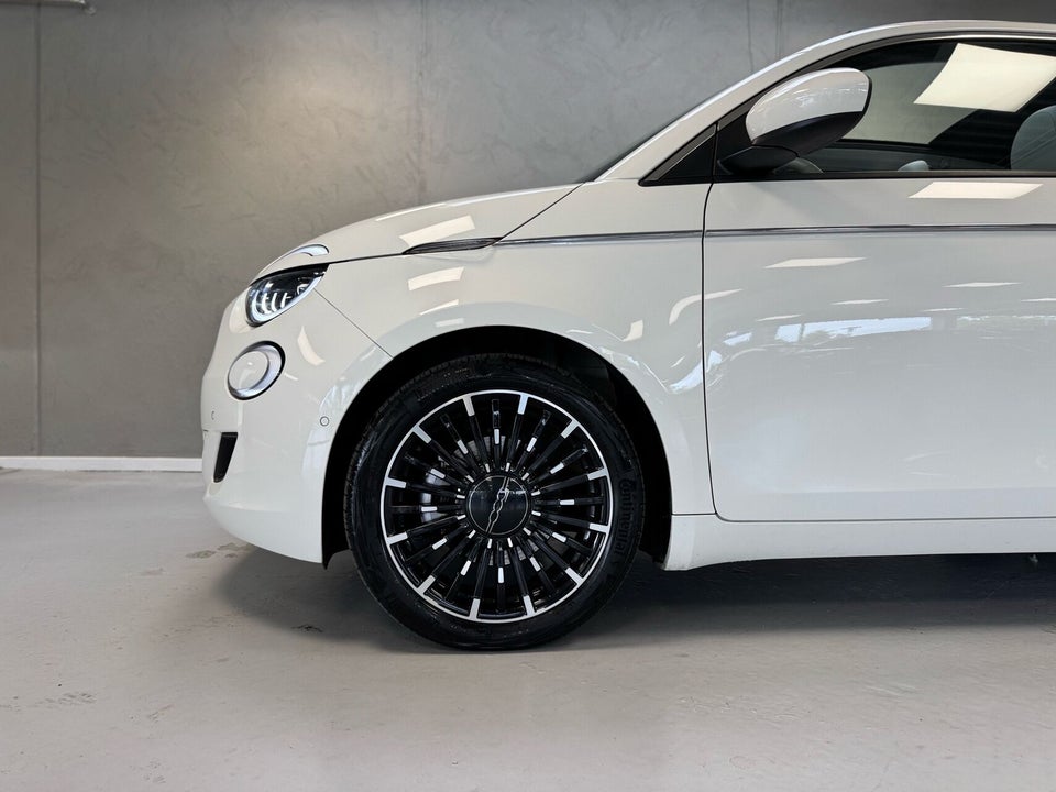 Fiat 500e 42 la Prima by Bocelli Cabrio 2d