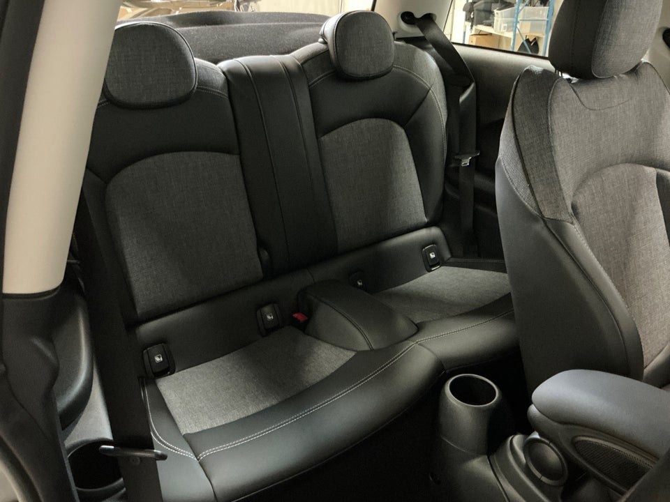 MINI Cooper SE Classic 3d