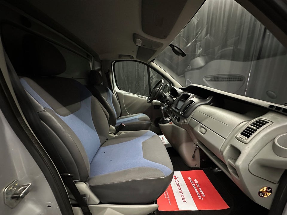 Renault Trafic T27 2,0 dCi 115 L1H1 4d