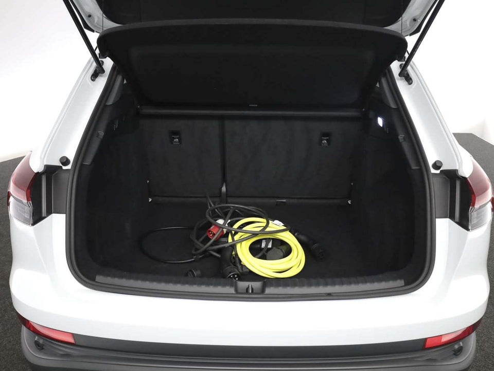 Audi Q4 e-tron 40  5d