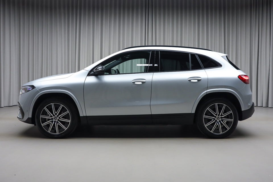 Mercedes EQA350 AMG Line 4Matic 5d