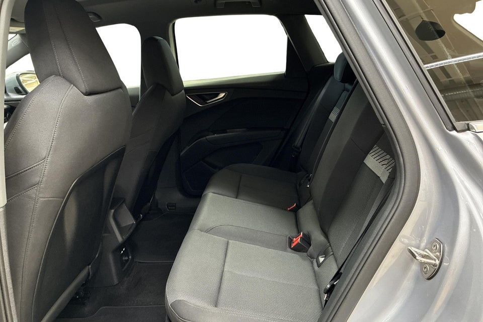 Audi Q4 e-tron 45 Progress 5d