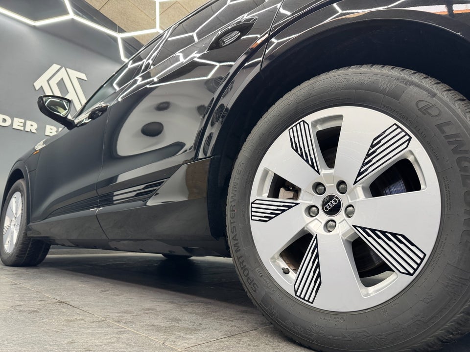 Audi e-tron 55 S-line quattro 5d
