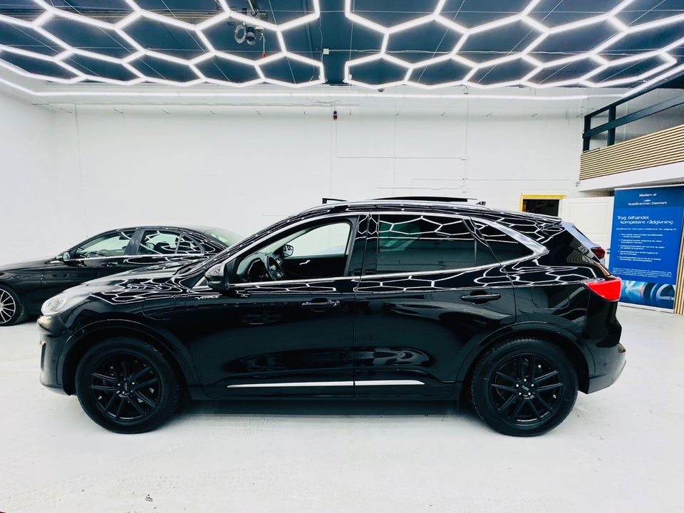 Ford Kuga 2,5 PHEV Vignale CVT 5d