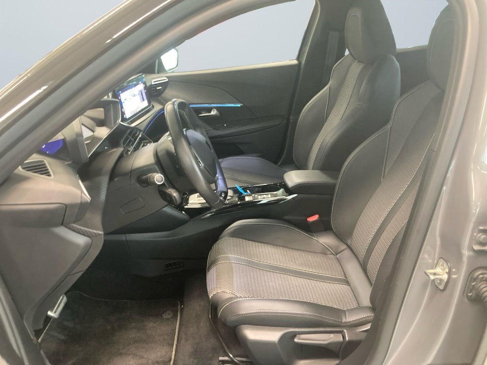 Peugeot e-2008 54 GT 5d