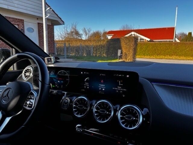 Mercedes EQA250 Progressive 5d