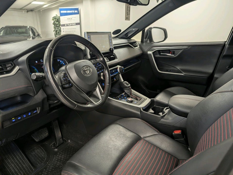 Toyota RAV4 2,5 Plug-in Hybrid H3 Business Style AWD-i 5d