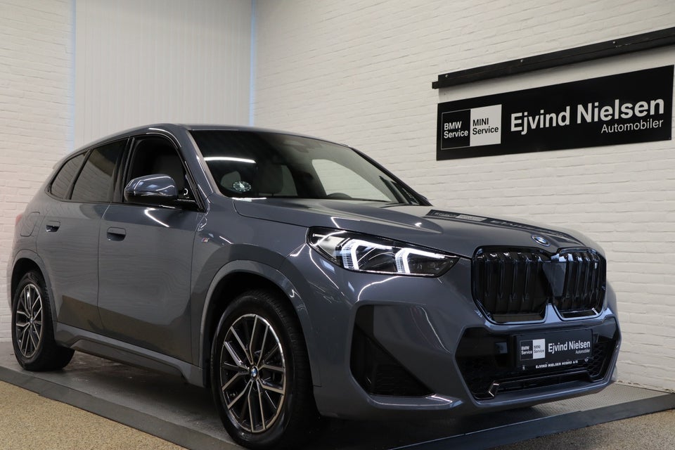 BMW iX1 xDrive30 M-Sport Premium 5d