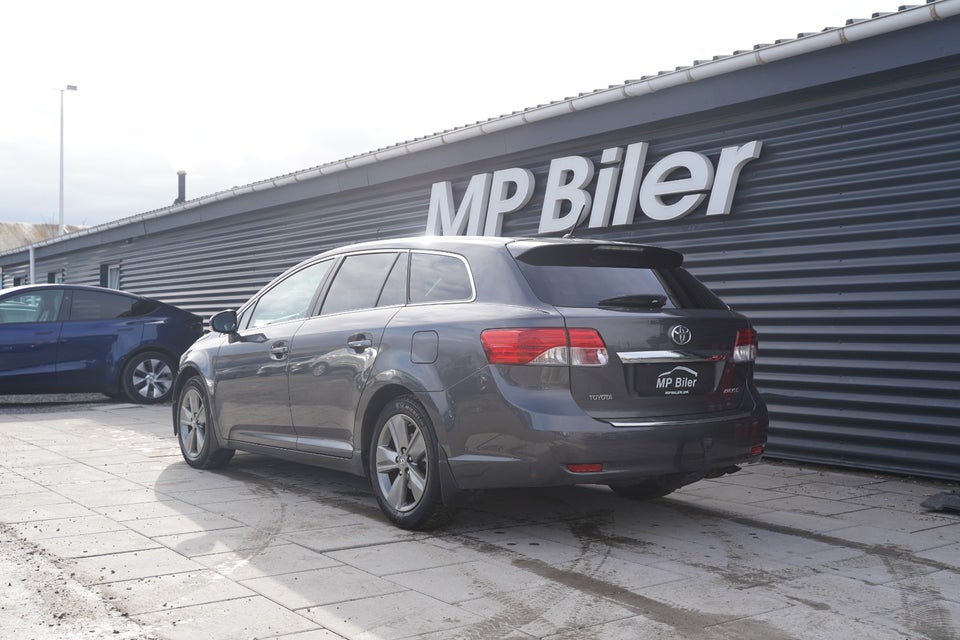 Toyota Avensis 2,0 VVT-i T3 stc. MDS 5d