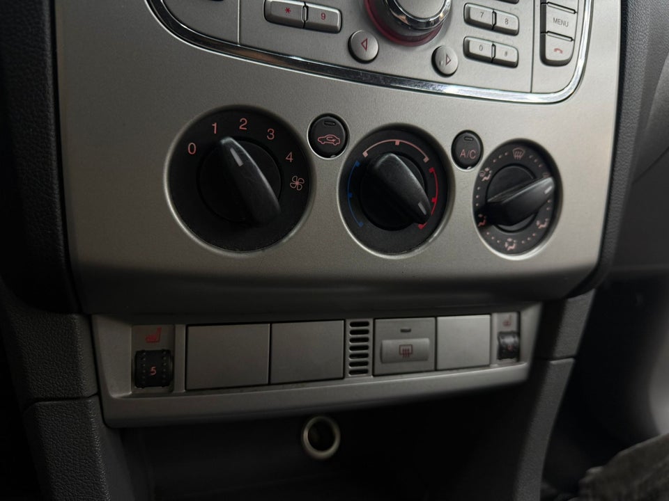 Ford Focus 1,6 TDCi 90 Titanium stc. 5d