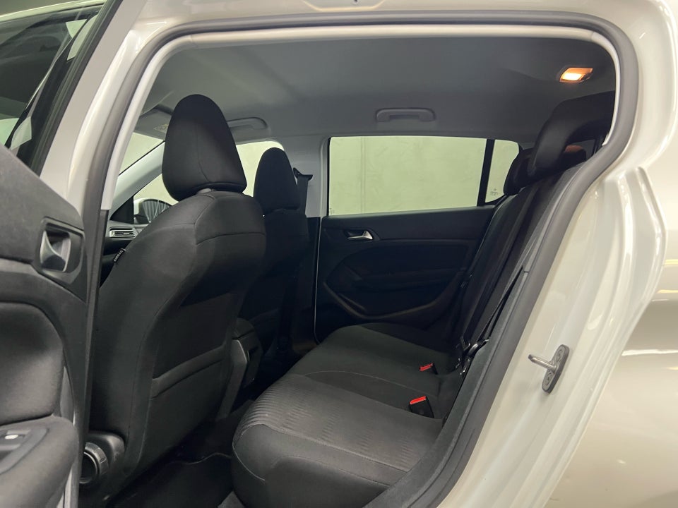 Peugeot 308 1,6 BlueHDi 120 Allure 5d