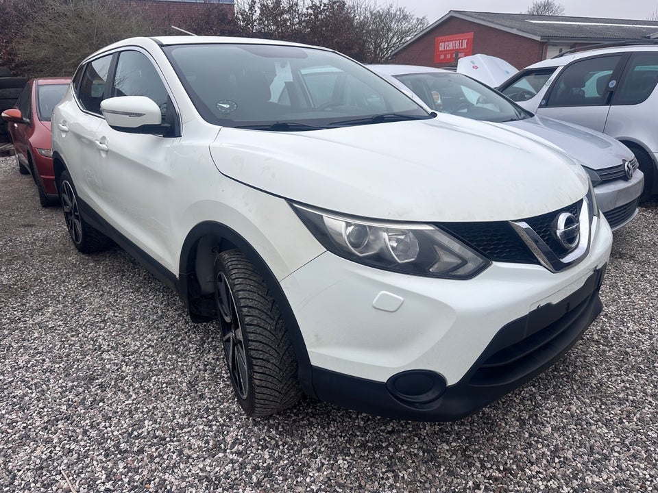 Nissan Qashqai 1,2 Dig-T 115 Acenta 5d