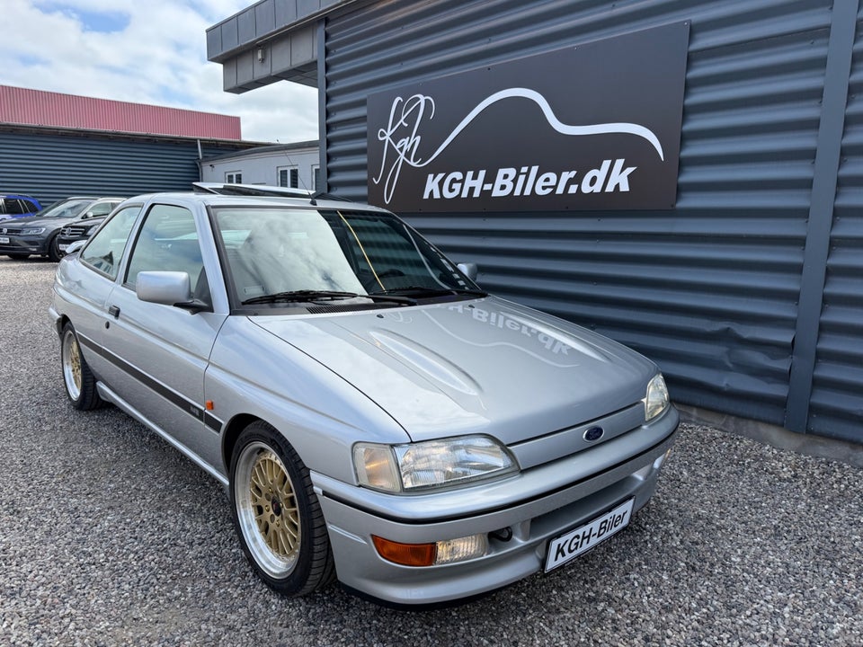 Ford Escort 2,0 RS2000 3d