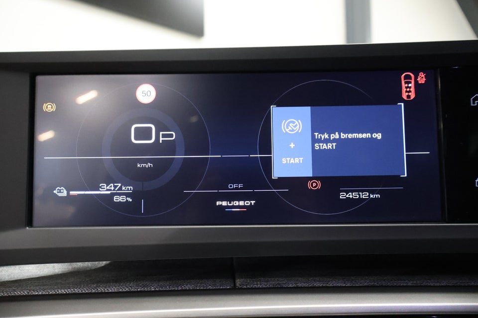 Peugeot e-5008 101 Allure Pack 7prs 5d