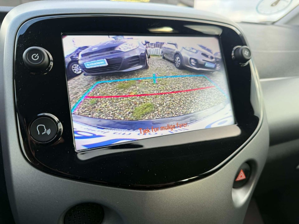 Toyota Aygo 1,0 VVT-i x-press 5d