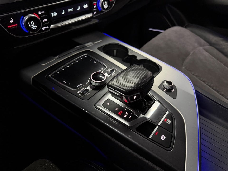 Audi Q7 50 TDi S-line quattro Tiptr. 7prs 5d