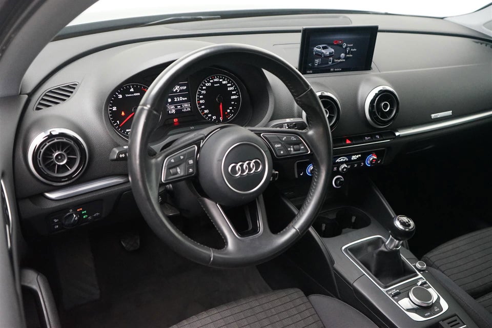 Audi A3 1,6 TDi 110 Sport 4d