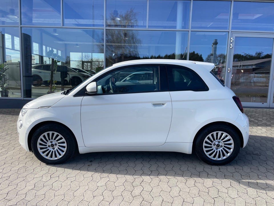 Fiat 500e 42 Icon 3d