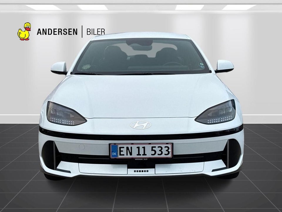 Hyundai Ioniq 6 77 Essential 4d