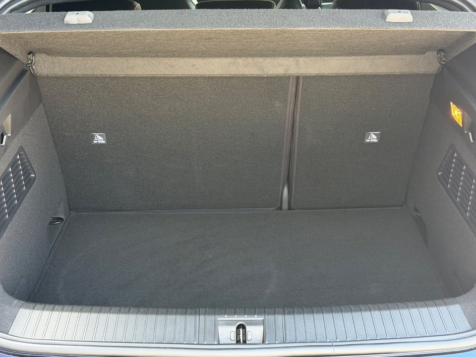 Renault Megane E-Tech 60 Iconic 5d